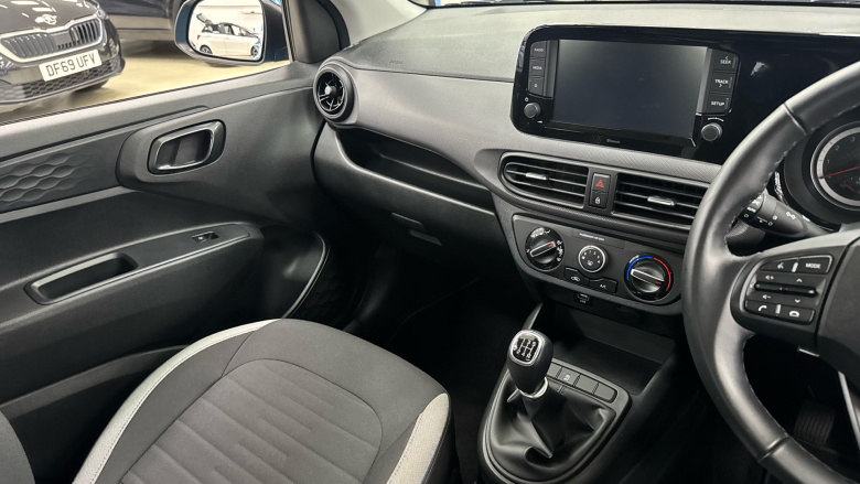 Hyundai i10 1.2 MPi SE Connect 5dr Petrol Hatchback